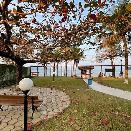 Pé na Areia Praia das Toninhas, C/ Ar e no Térreo-3